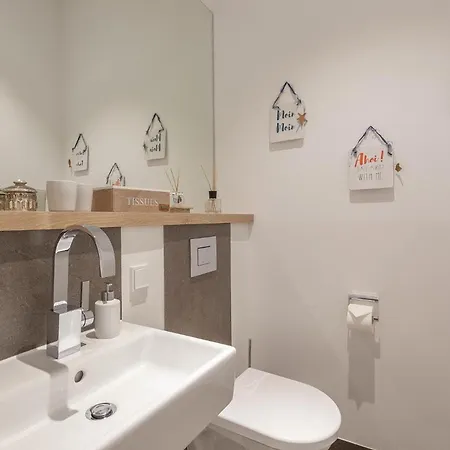 Apartman Ostseebad, Sellin, Ruegen, Ferienwohnung, *